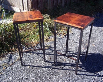 Reclaimed Wood Counter Height Stool  - Industrial Metal Frame Wooden Bar Stool – Custom Handmade Bar Stools for Restaurants