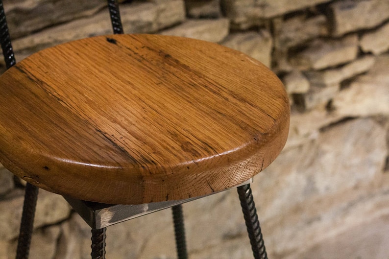 Swivel Bar Stools with Backs - Counter Height Stools with Backrest - Rebar Metal Frame and Reclaimed Solid Wood Seat for Commercial Seating bild 3