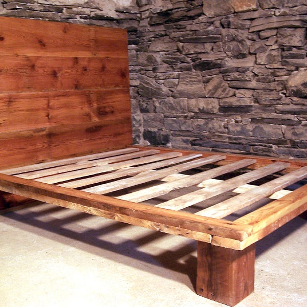 Platform bed made of reclaimed wood - The Studio- King platform bed of solid wood - Modern wood bed with headboard