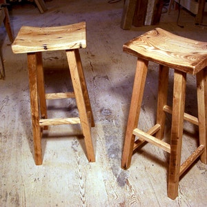 FREE SHIPPING - Wooden Bar Stool, Rustic Style Farmhouse Design, Kitchen Counter Height, Saddle Counter Stool Bar, Reclaimed Wood Bar Stool