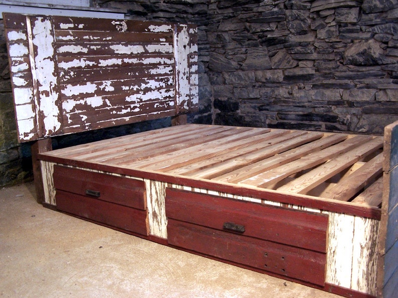 Shabby Chic Barn Door Bed Image 0