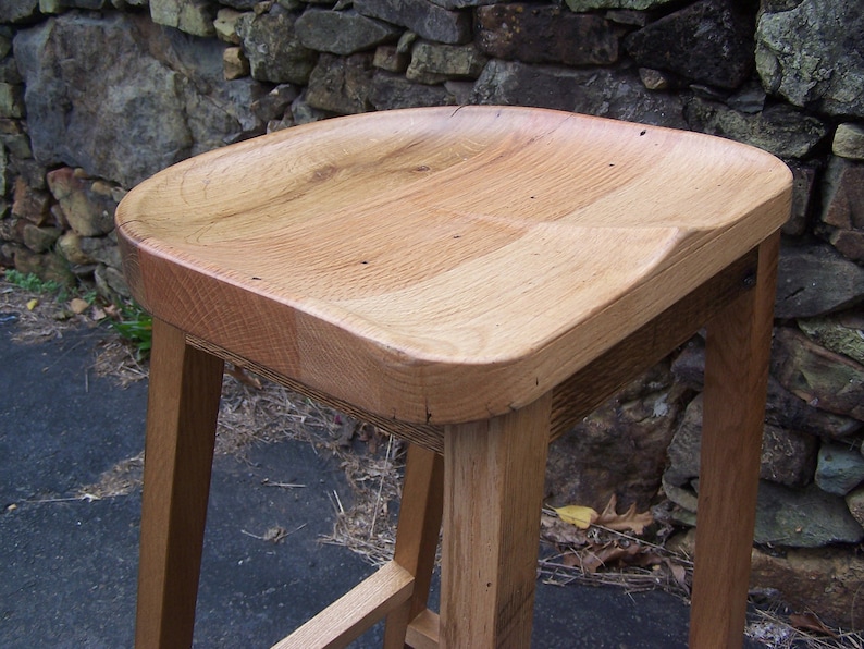 Handcrafted Reclaimed Oak Barstool: Rustic Scooped Seat with Custom Sizing image 9