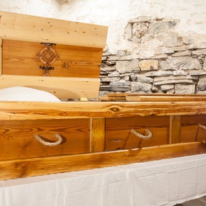 Custom Reclaimed Wood Casket, Simple Pine Casket, Casket with Rope Handles, Antique Pine Casket, Custom Coffin, Knotty Pine Casket