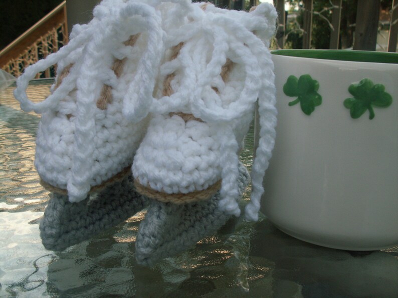 Instant Download Figure Skates Crochet Pattern image 3