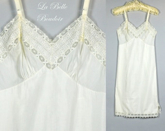 Vintage 1940s ricamato cotone occhiello pizzo Slip ~ Deadstock