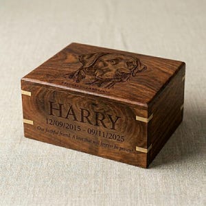 Urna memorial personalizada para cães, urna personalizada gravada para cinzas de animais de estimação, caixa de madeira para recordação de cães com gravação de foto, presente de condolências pela perda de um animal de estimação.