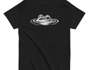 Funny Frog Shirt, Cute Pond Frog Graphic Tee, Vintage Nature T-Shirt, Frog Lover Gift