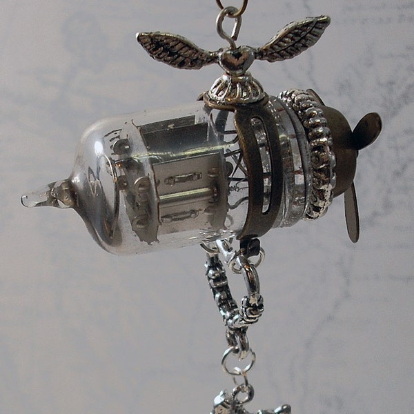 Steampunk Airship, Zeppelin, Dirigible - Escape from the Nursery