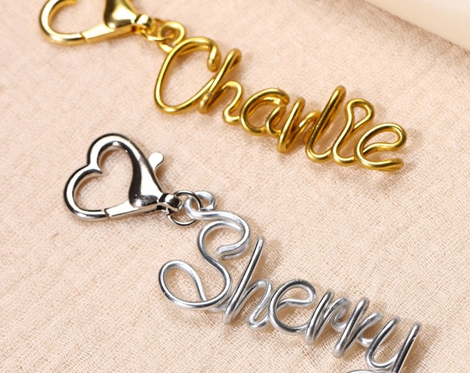 Custom Name Heart-Shaped Keychain, Personalized Name Keychain , Bag Pendant, Wallet Pendant, Wedding Anniversary Gift, Gift For Her.