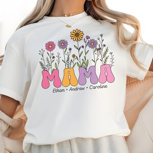 Personalized Mama Shirt - Custom Floral Mom T-Shirt - Mother&#39;s Day Gift - Retro Flower Mama Tee - Gift for Mom with Kids Names