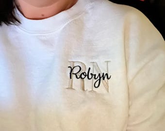 Sudadera bordada personalizada: texto personalizado, regalo de enfermera
