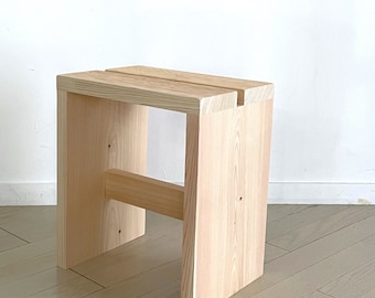 Handmade Hinoki Cypress Bath Stool: Japanese Onsen Style (15.7”/40cm)