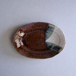 Piatto ovale fatto a mano – Ceramica in stile coreano Karatsu dal Giappone – 27,5 cm, ceramica rustica smaltata
