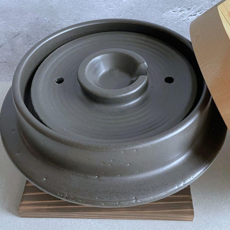 JapaneseCraftsGoods Banko-Yaki Ceramic Rice Cooker - Thumbnail 3