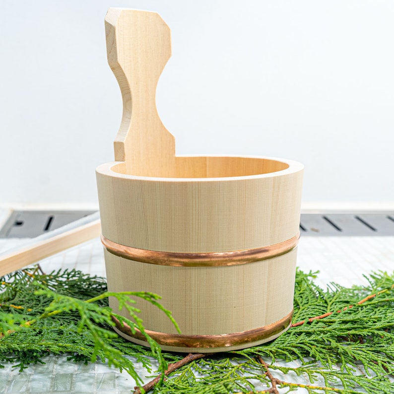 JapaneseCraftsGoods Hinoki Wood Bath Bucket