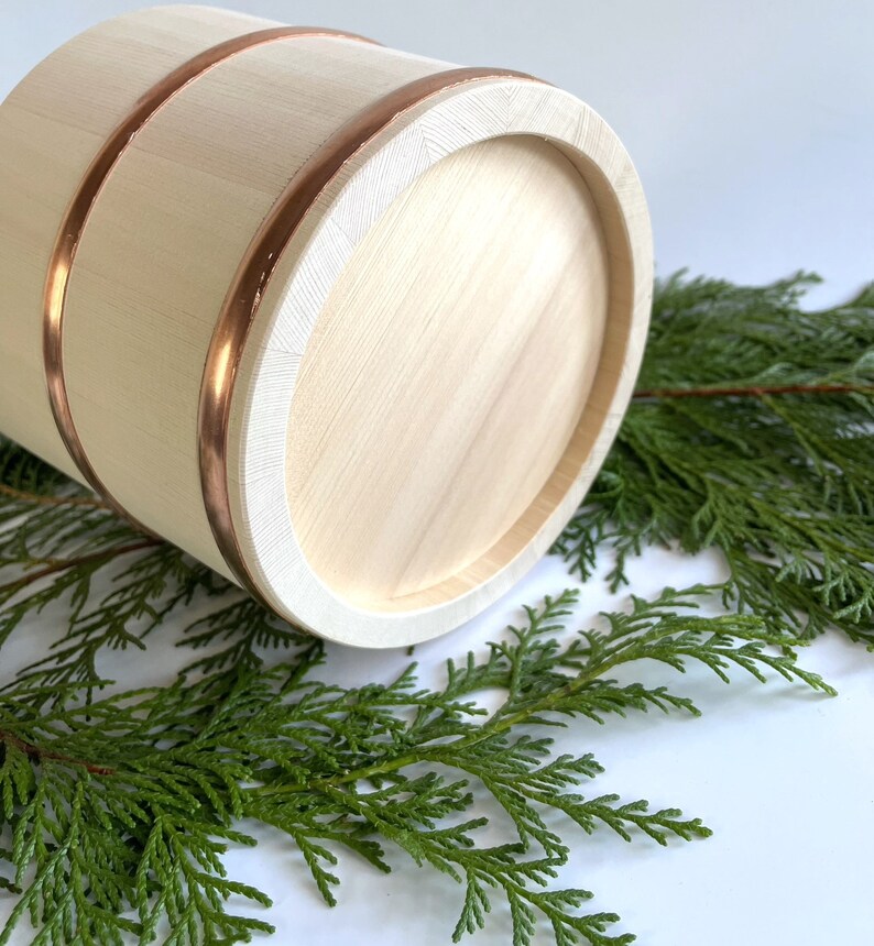 JapaneseCraftsGoods Hinoki Wood Bath Bucket - Thumbnail 2