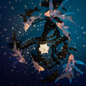 8er SET Papier-Laterne mit Koi - Beleuchten Sie Ihr Zuhause mit 3D Puzzle Fisch-Lampen (vorgeschnittenes Papierbastelset)