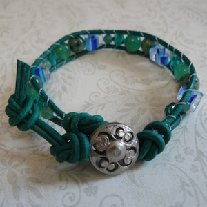 Bracelet en cuir, bracelet vert, pierres d&#39;aventurine, cadeau pour elle, cadeau de printemps, cadeau de graduation, accessoires pour dames