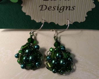 Handmade Wire Mesh Earrings, Crocheted Earrings, Green Pearls, Jewelry, Unique Gift for Her, Dangle Earrings, Gifts for Her, For Mother