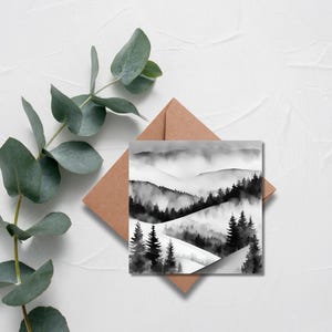 Schwarzwald-Print, Postkarte "Nebelwald" inkl. Kraftpapier-Umschlag im Aquarellstil im Maß 15x15 cm, als Deko oder Geschenk, Wald, Kunst