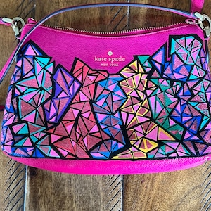 Pinke upcycled handbemalte Kate Spade Geldbörse