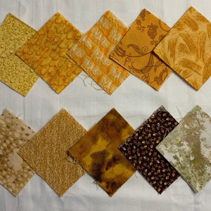 100 2 1/2 Squares Mini Charm Pack Variety of Cotton Scrap Fabric image 3