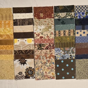 200 ~  2 1/2" Pre-Cut Fabric  Squares Mini Charm Pack ~ Assortment of Scrap Material ~ Variety of Colors