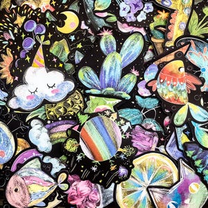 100 willekeurige fantasiestickers, pastel krijt kunst vinyl stickers, waterdichte zwarte achtergrond esthetische stickers voor dagboek, plakboek, doe-het-zelf-ambachten