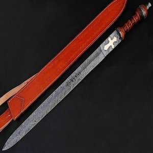 Hand Forged, Custom Damascus Steel Sword 31 inches, Gladius Swords, Kris Flamberge Blade, Full Tang, With Sheath, Birthday Gifts For Father