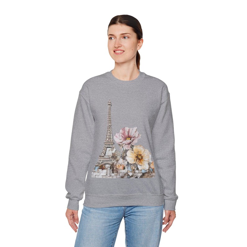 Eiffel Tower Floral Pattern Print Women's Sweatshirt