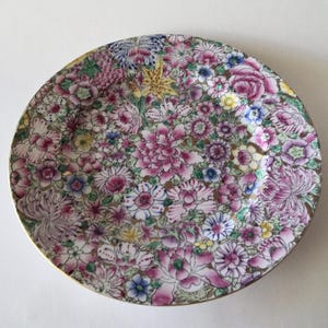 Vintage Chinese Mille Fleur 1000 Flowers Porcelain Plate 10.5&quot;