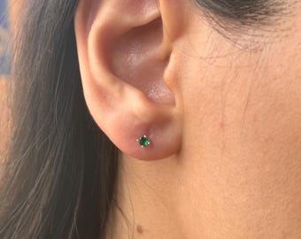 Silver Emerald Stud Earrings, Silver Tiny Stud,Silver Green Stone Stud,Silver Dainty Stud,Silver Solitaire Stud,2mm Stud