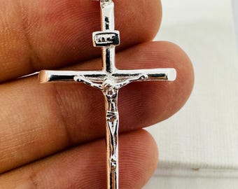 Colgante de cruz de plata de ley 925 maciza - Jesús Nazaret - Regalo para hombres y mujeres