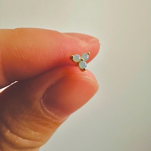 9kt geelgouden vergulde sterlingzilver sierlijke schroefoorbel - kleine tragusknop - kleine helixknop - conchknop - enkel