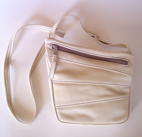 Off-White's SCULPTURE Bag in Cream Color