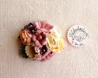 Mauve apricot cream hazelnut violets - Vintage style roses blossoms Millinery flower glittered micro corsage