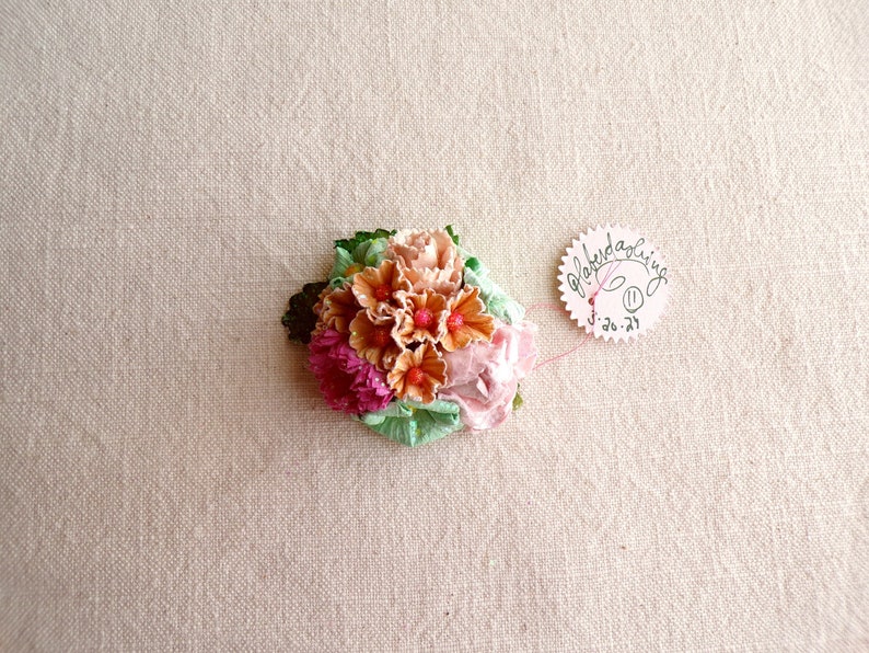 Mint apricot sugar pink coral Vintage style roses blossoms Millinery flower glittered micro corsage Bild 1
