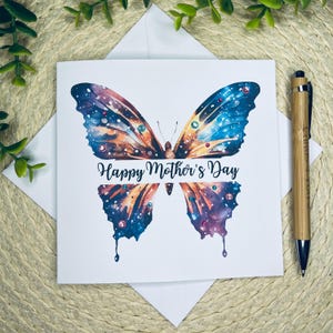 Carte de fête des mères papillon faite main, carte de voeux florale pour maman, design unique, carte de voeux personnalisée pour maman, carte sentimentale, 089