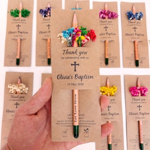 Crayons personnalisés en graines à planter pour le baptême. Cadeaux de baptême pour les invités.  Gravé Merci faveurs. Cadeaux de première communion respectueux de l'environnement.