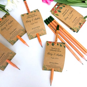 Matita di semi incisa ecologica, regalo per gli ospiti. Matita di semi personalizzata con semi di fiori. Bomboniere per battesimi, matrimoni, feste di fidanzamento.