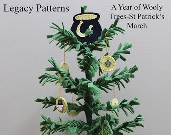 Pattern for wooly feather tree, includes polymer clay buttons & wooden base. Free 1/2 yard of green craft felt with purchase.