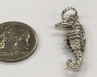 Sterling Silver Seahorse, perfect for many artistic creations!