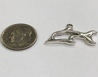 Sterling Silver dolphin, perfect for many artistic creations!