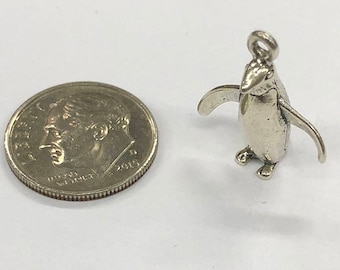 Sterling Silver penguin, perfect for many artistic creations!