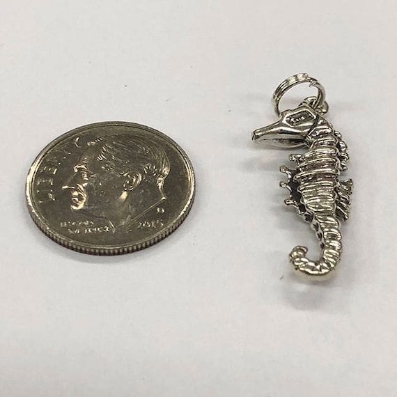 Sterling Silver Seahorse, perfect for many artistic creations!