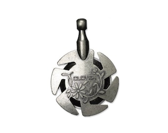 Clover Pendant Yarn Cutter, Metal with Antique silver finish.