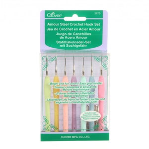 Clover Amour Crochet hooks, set of 7