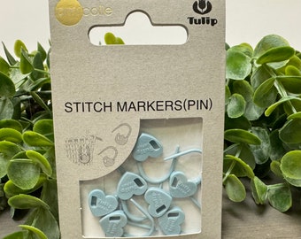 Heart shaped locking stitch markers, package of 7 pieces. From Tulip company