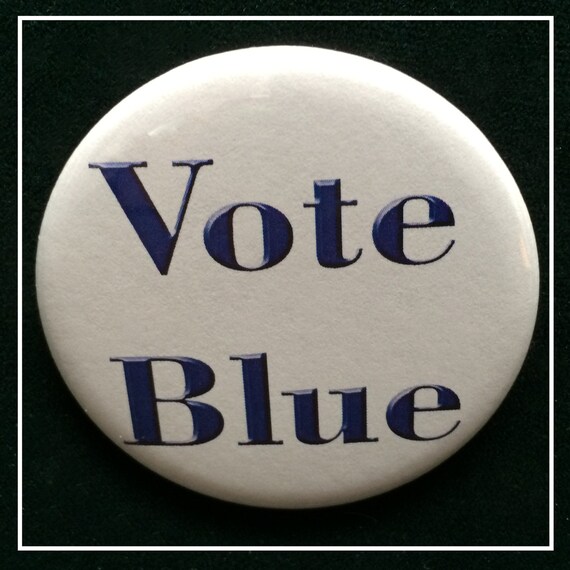 2 1/4" pinback button "Vote Blue"