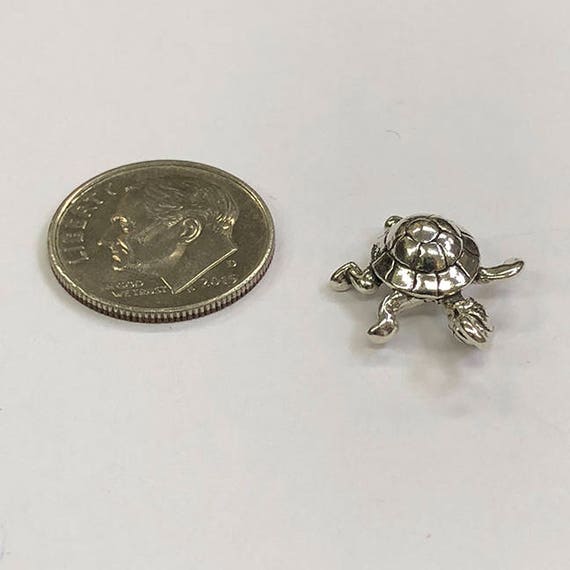 Sterling Silver tiny turtle, perfect for many artistic creations!